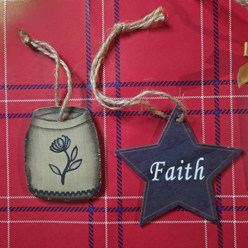 Holiday Ornament Set